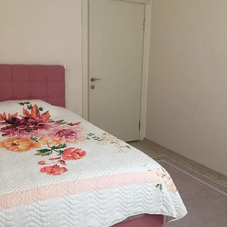 Apartment Havaalani *